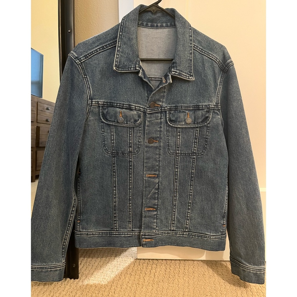 APC Denim Jacket Size Medium in Stretch Fabric; Only worn 2 times